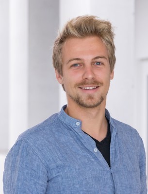 Jan Buettner.jpeg